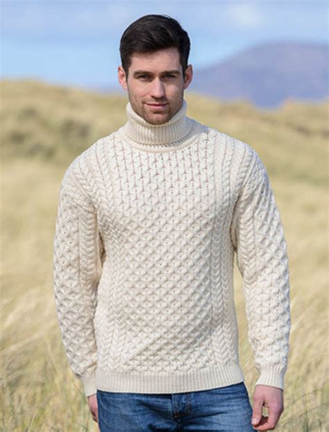 men's heavy wool turtleneck sweaters.